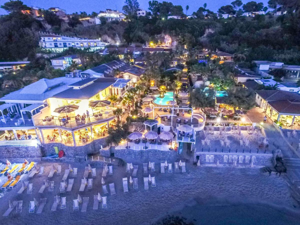 Baia Del Godano Resort & Spa Capo Vaticano Buitenkant foto