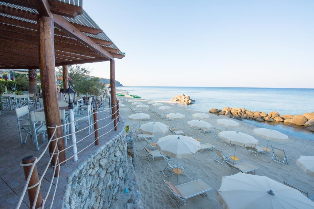 Baia Del Godano Resort & Spa Capo Vaticano Buitenkant foto