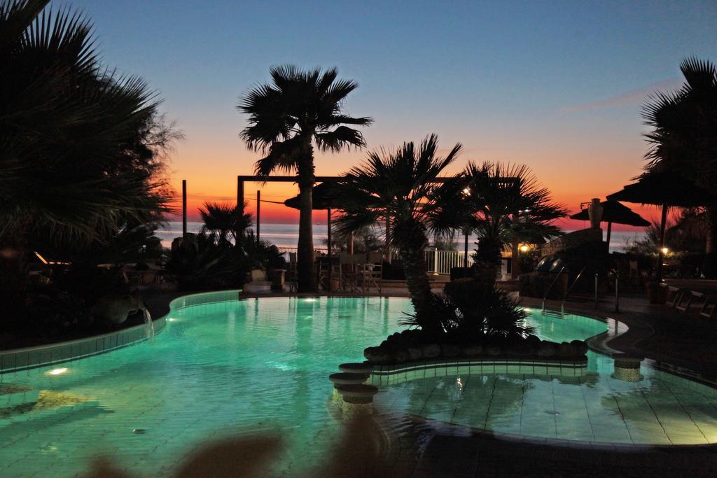 Baia Del Godano Resort & Spa Capo Vaticano Buitenkant foto